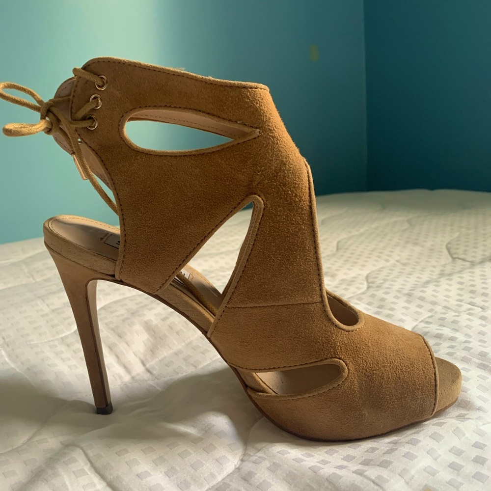 Camel Steve Madden Stilettos